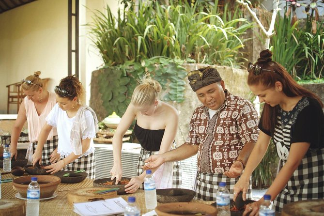 #1 Paon Bali Cooking Class with Shuttle Ubud Only - Key highlights worth your attention