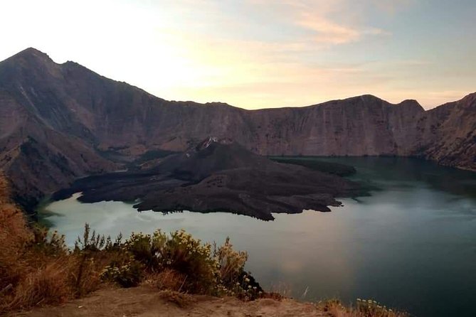 2D1N Senaru Crater Rim Trekking - Day 1 from forest to rim camp: Pos stops and volcanic views