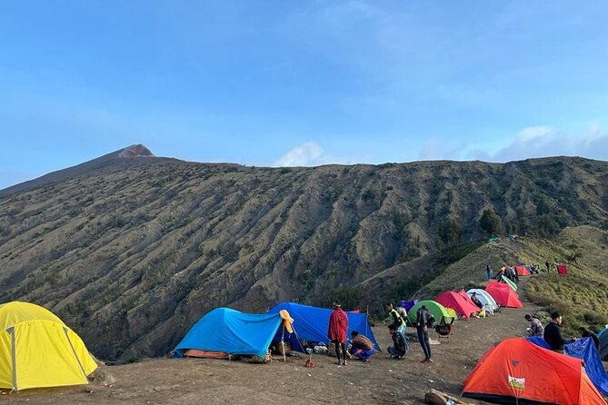 3 days 2 night trekking Rinjani to Summit and lake - Day 1: Sembalun, Pos 1 to Pos 3, then your first camp on the rim