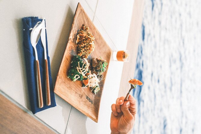 4-in-1 • Gili Islands Snorkel & Sunset Half-day Catamaran Cruise - Group energy, staff help, and the little moments that win points