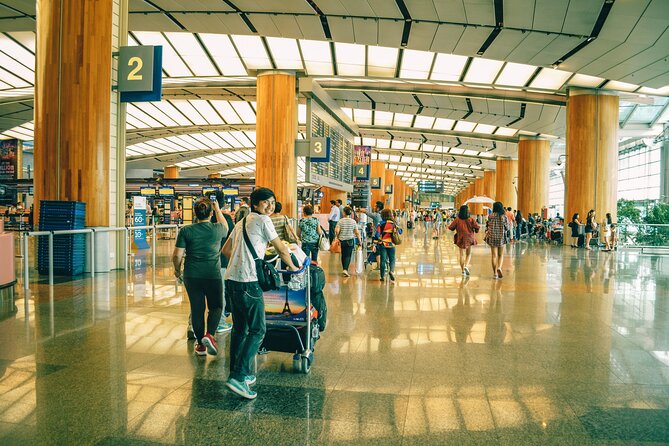 Airport Transfer in Bali-Private - Airport Pickup Done Right: Name Paging, AC Comfort, and Quick Escapes