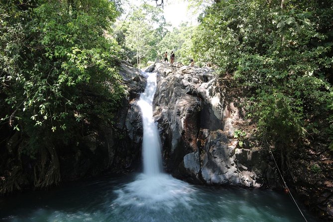 Aling-aling Waterfall tours - Ubud pickup at 6:30 am, and how the private car changes the day