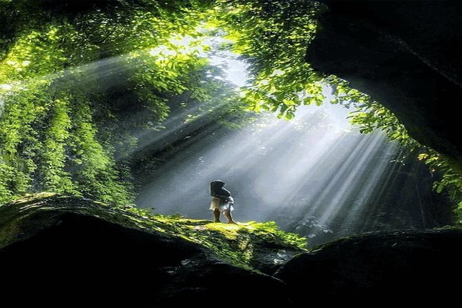 ALL INCLUSIVE - Bali Gate Of Heaven Tour - Tirta Gangga: Clear Spring Water and a Calm Break From the Rush