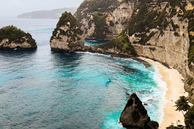 All Inclusive Nusa Penida Tour Package - Guide help that makes photos easier, and why it matters