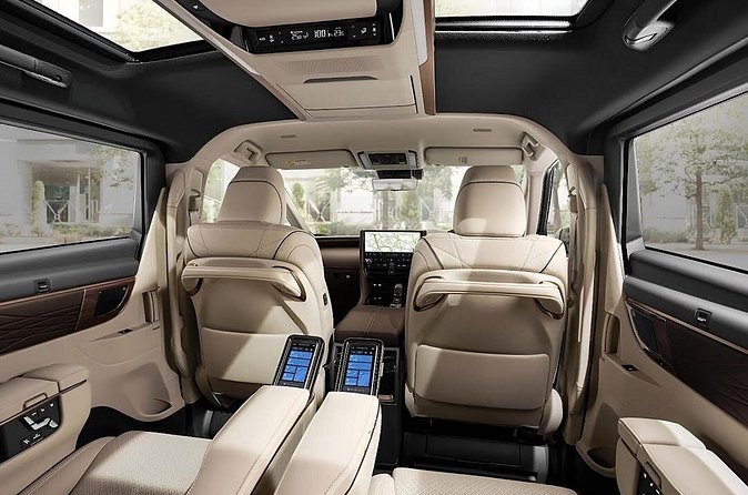 Alphard Luxury Airport Transfer Bali - Price and value: what $67 per person buys you