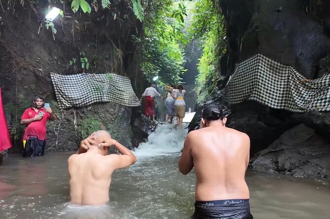 Atman Bali Journey water blessing - Traditional lunch after the blessing: nasi goreng and pepes ikan
