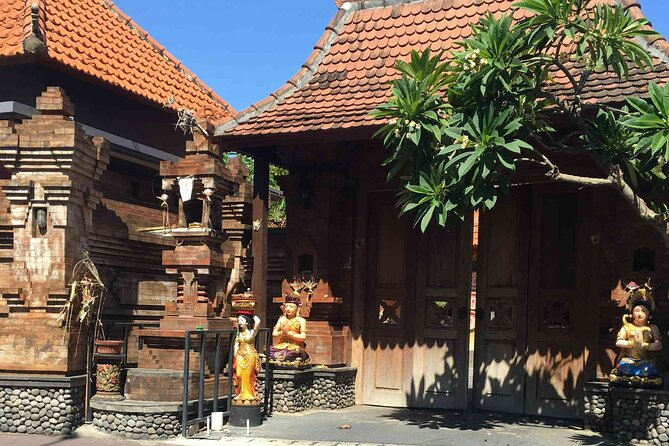 Backlanes and Hidden Sites: A Self-Guided Audio Tour in Seminyak - Using VoiceMap: offline audio and GPS that actually helps