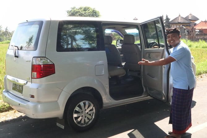 Bali Airport Pick up and Hotel Transfer in Private Car - The driver factor: why Mega-style service shows up in real life