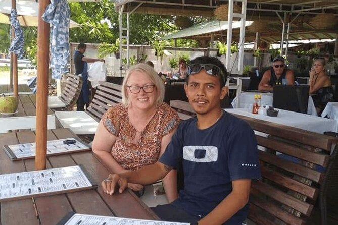 Bali Airport Transfers Convenient Pickup to Popular Areas - Getting off the plane and into air-conditioning fast
