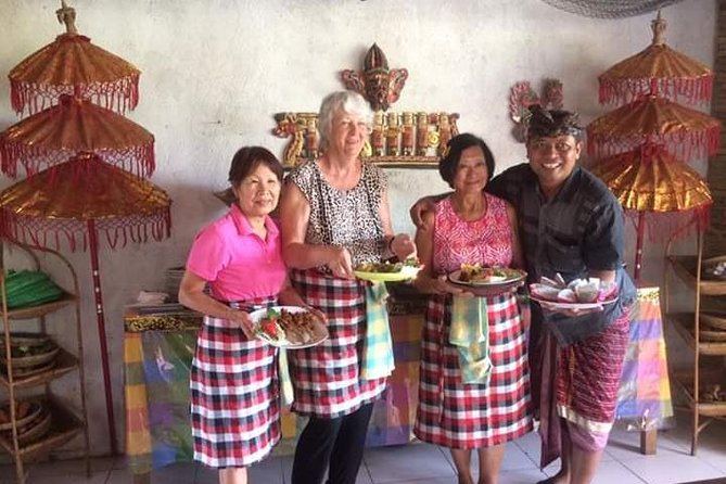 Bali Amazing Cooking Class - Practical Packing: Camera, Shoes, Sunscreen, and Cash