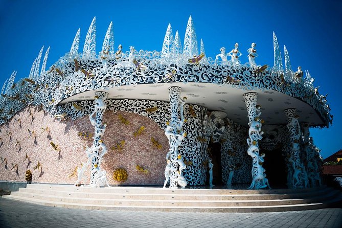 Bali Arts shopping with temples-waterfall visit. - Stop 3: Mas carving center, wood art made by people who still do the work