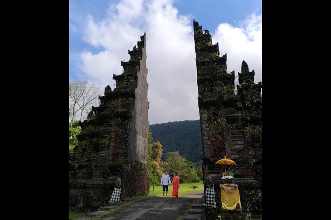 Bali Beautiful Insta with Real Bali Swing - Ulun Danu Bratan Temple: lake reflections and gardens with color