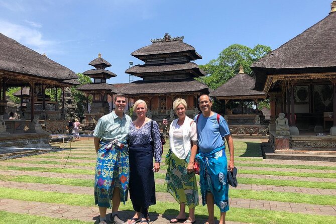 Bali Benoa Shore Excursion for cruise's passenger - All Inclusive - Tegenungan Waterfall near Ubud: picture time plus a chance to cool off