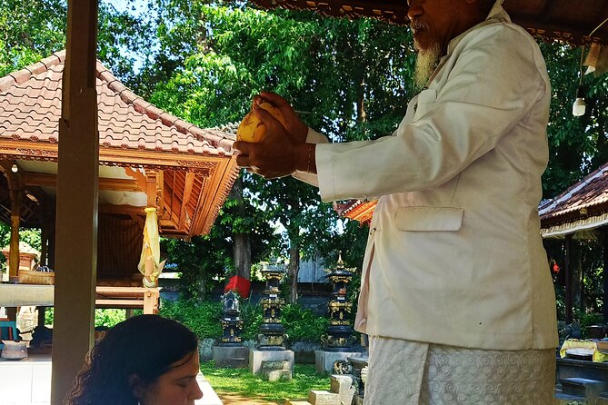 Bali Best Private of Nusa Penida Tour - Stop 1: Kelingking Beach and the iconic viewpoint time