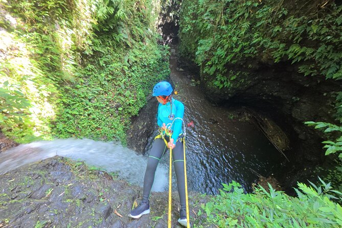 Bali Canyoning Trip – Explore Hidden Waterfalls & Gorges - Getting Set Up: Wetsuit Practice and First Descent Nerves