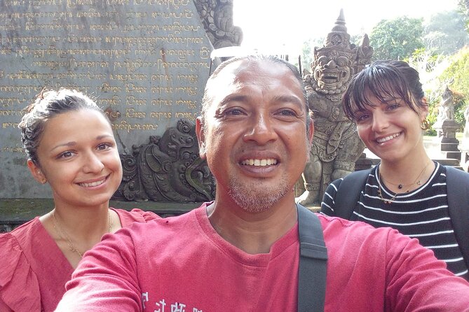 Bali Car Hire With English Speaking Friendly Driver - Uluwatu temple and Kecak: the sunset clock matters