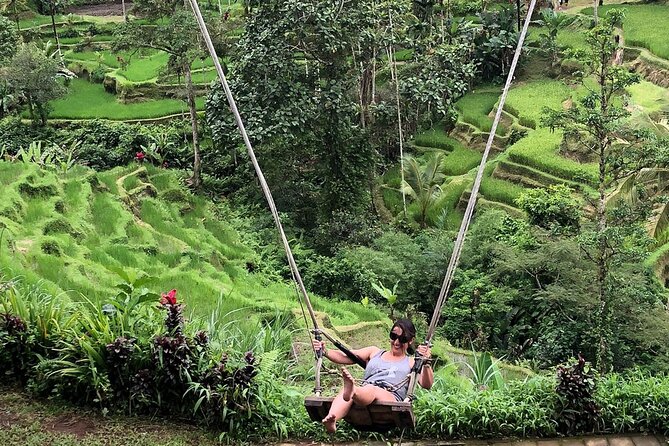 Bali Culture And Spring Temple Private Guided Tour - Batubulan Barong and Kris dance: myth with meaning
