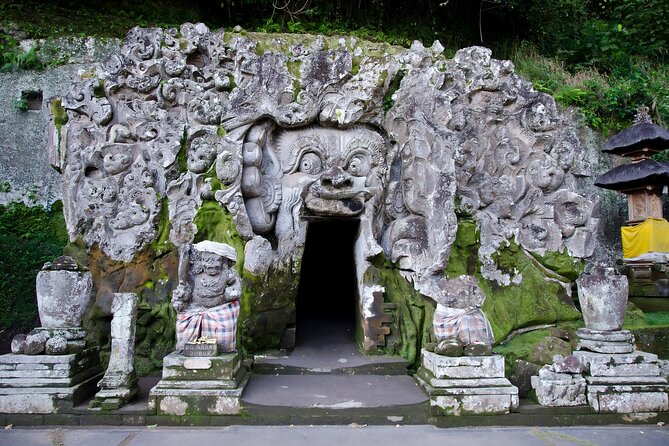 Bali Cycling and Ubud Waterfall Tour - Kintamani Volcano and Lake Batur stop: the view break you need
