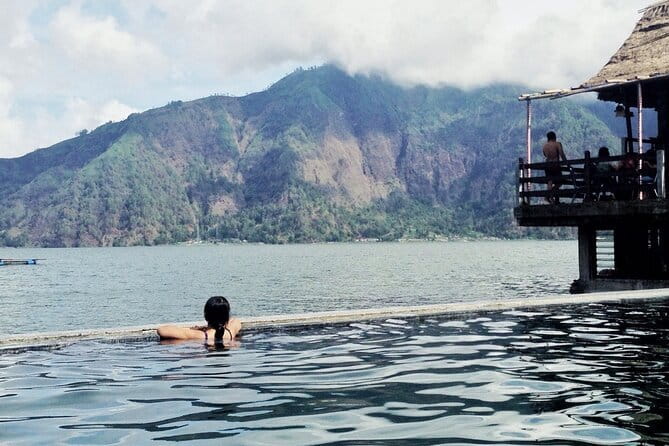 Bali day trip : Batur Sunrise Hike and Hot Spring All inclusive - The early start that actually makes sense (1:30 am pickup)