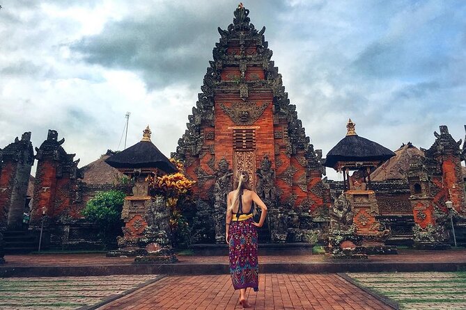Bali Day Trip to Ubud Highlight Tour and Tanah Lot Temple - Stop 1: Tegalalang Rice Terrace, where the photos come easy