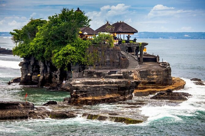 Bali Day Trip to Ubud Highlight Tour and Tanah Lot Temple - Pickup, private transport, and how the schedule feels