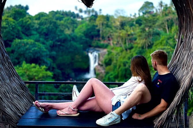Bali Full-Day Tours : Waterfall and Ubud Destination Trip - Sacred Monkey Forest Sanctuary, where you need rules (and quick reflexes)
