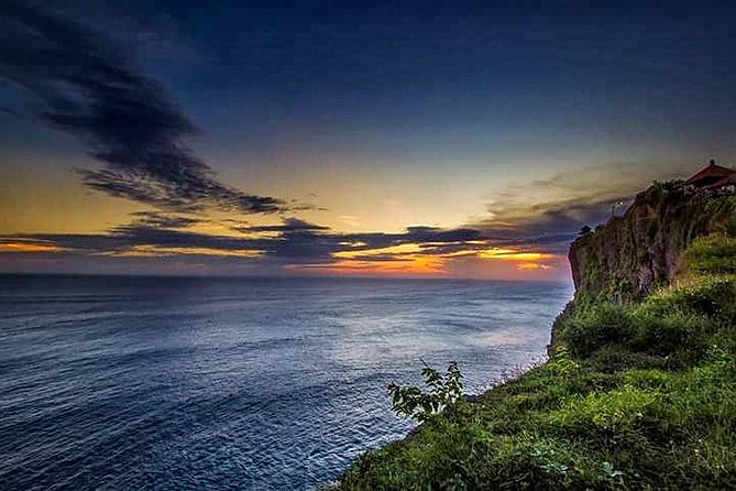 Bali Half Day Tour - Uluwatu Temple Sunset, Kecak Fire Dance, Jimbaran Dinner - Kecak and Fire Dance: Ramayana storytelling you can feel