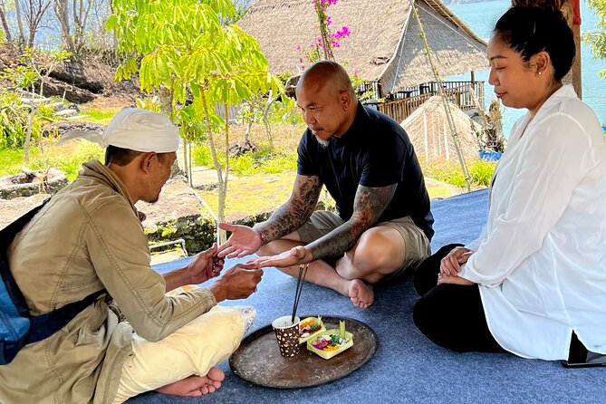 Bali Holy Water Purification and Palm Reading - A 6:00 am start that actually makes sense in Ubud