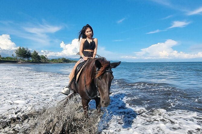 Bali Horse Riding and Turtle Release at Saba Beach - Stop 3, Bebek Uma Menuh Restaurant lunch break that keeps the day on track