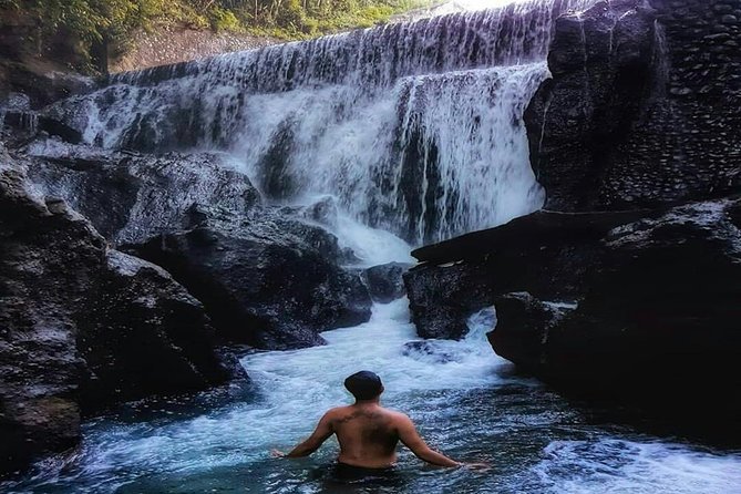 Bali Inclusive Tour: Best Waterfalls Around Ubud Area - Stop 1: Tukad Cepung, the waterfall that turns into a photo light-show