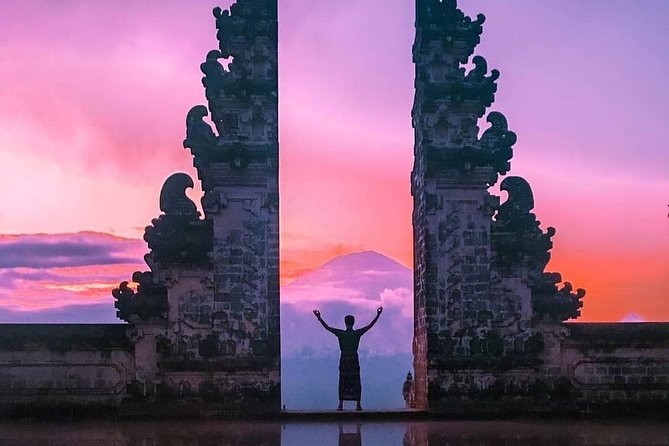 Bali Instagram Tour - All Inclusive - Lunch at Lereng Agung: eat well, keep the views