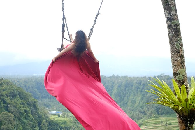 Bali Instagram Tour with Photographer - Lempuyang Temple at dawn, and how to handle the Gate of Heaven line