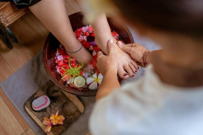 Bali Kuta Luxury Spa Massage Scrub Flowerbath 2 Hour treatment - Bali Orchid Spa in Seminyak, with a full 2-hour flow