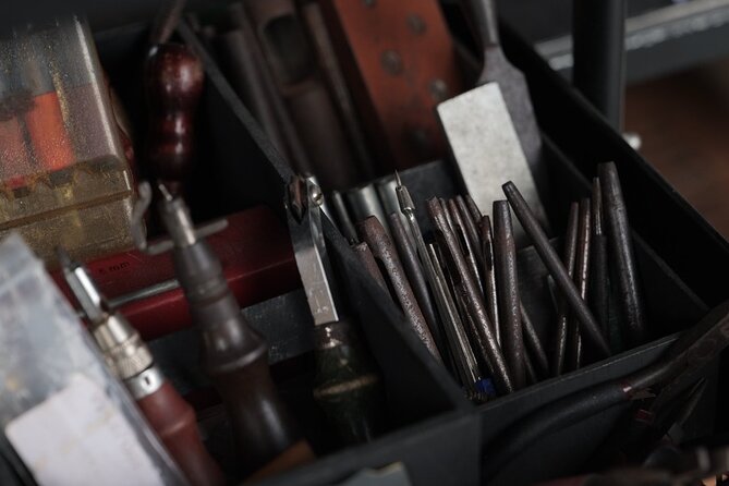 Bali Leather Craft Workshop - 6 hours ( canggu / seminyak) - Who should book this workshop, and who should skip it
