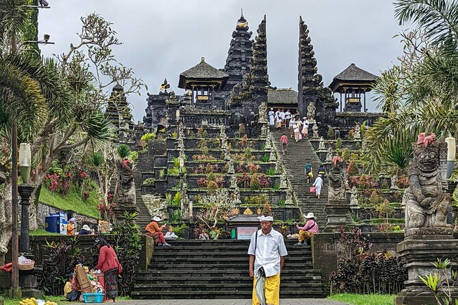Bali Lempuyang Gate of Heaven and Besakih Mother Temple Tour - Lunch and Small Extras That Matter on a 9 to 10 Hour Day