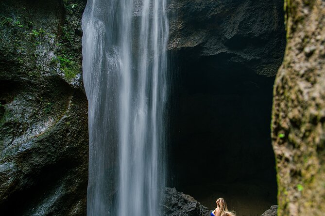 Bali Lempuyang Photography Tour -All Inclusive & Private - Tukad Cepung Waterfall: the cave-like setting that makes photos dramatic