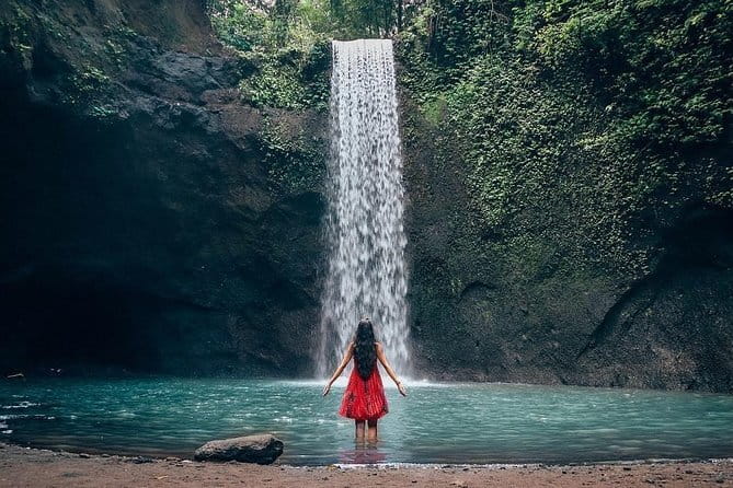 Bali Lempuyang Temple, Waterfall with Rice Terrace Tour - Stop 4: Tukad Cepung waterfall, a cave-like canyon walk