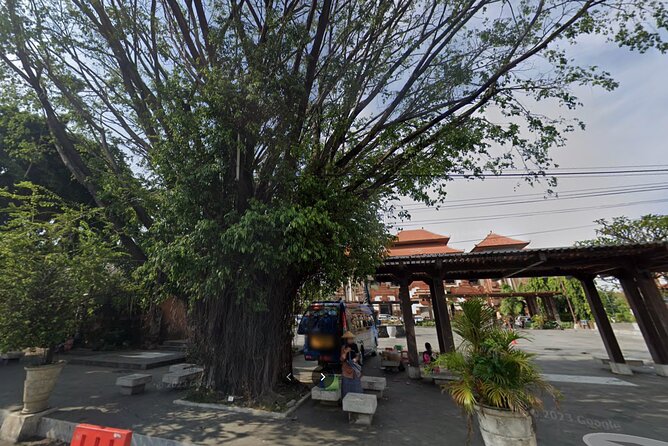 Bali Must-Try Food Tour (Denpasar) - Stop 2 and beyond: multiple mini-stops with story and theme