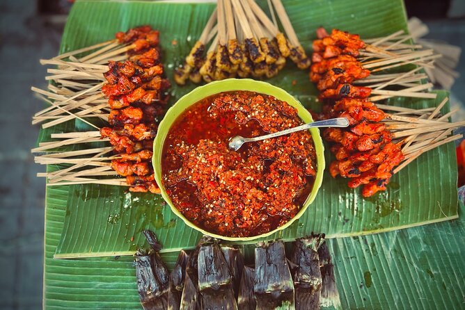 Bali Must-Try Food Tour (Denpasar) - Stop 1: Badung Market fruit selection at the biggest local hub
