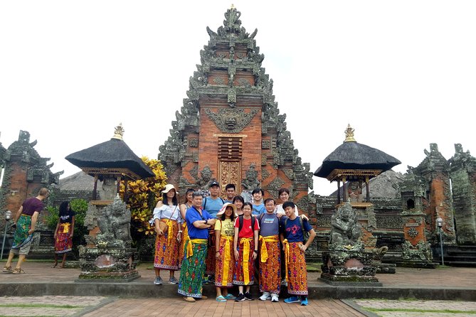 Bali Night Market Experience and Ubud Highlights tour - Gianyar Street Night Market: dinner plus real local choices