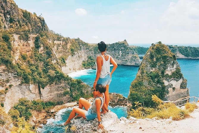 Bali-Nusa Penida. East Part. Private car. All-inclusive - Stop 1: Pantai Diamond, where the beach feels like a set piece