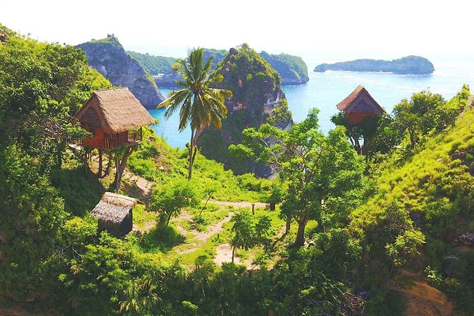 Bali-Nusa Penida. East Part. Private car. All-inclusive - Stop 2: Atuh Beach, cliffs on one side, a calm bay vibe on the other