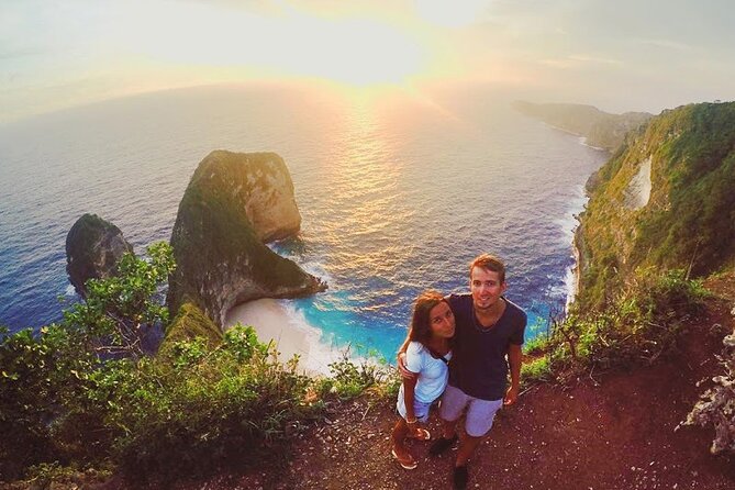 Bali-Nusa Penida. West Part. Private car. All-inclusive - Broken Bay (Pasih Uug): a pool-like bay surrounded by rocks