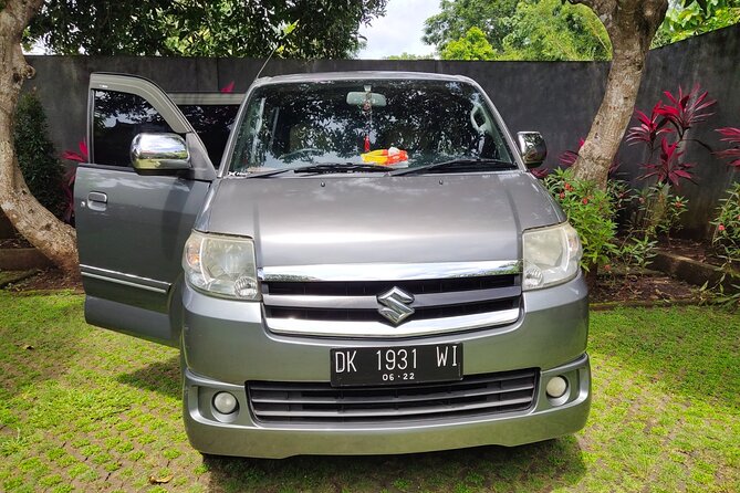 Bali Private Car and Customize Tour With English Speaking Driver - Hands, crafts, and the coastline circuit: Celuk, Tegenungan, Padang Padang, Bintang Beach Club, and Jimbaran