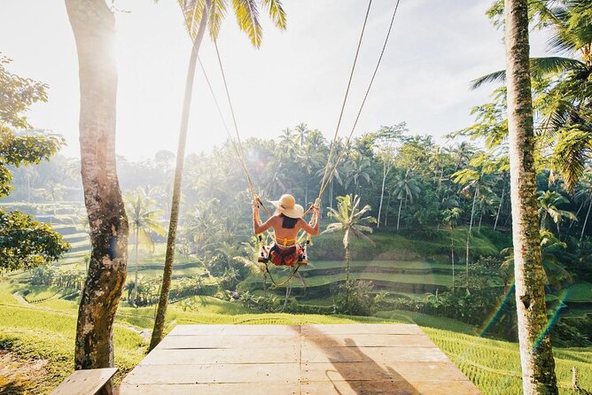 Bali private Shore Excursion from Benoa Port - All Inclusive - Your driver-guide, plus the photo help you will actually use