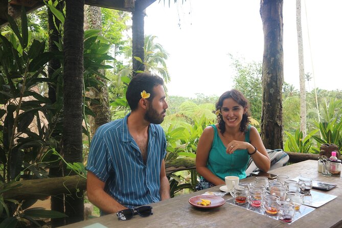 Bali Private tour - Stop 1 in Ubud: Sacred Monkey Forest Sanctuary (and how to handle the monkeys)