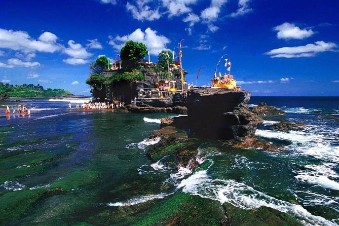 Bali Private Tour: Ulun danu Temple, Iconic Handara Gate & Tanah lot sunset. - Why this Bali temple loop works