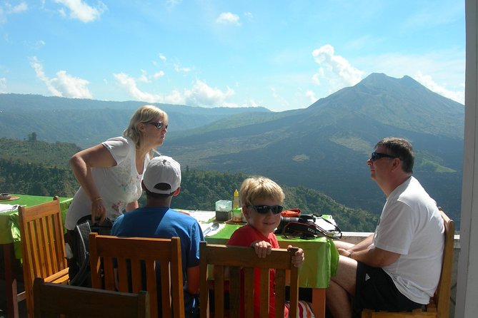 Bali Rocky cycling tour - Guides and culture stops that add real meaning