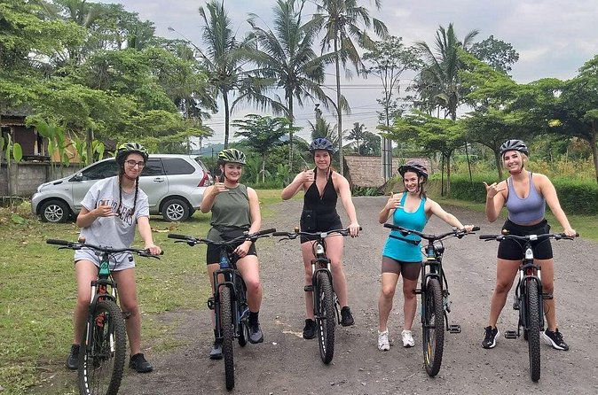 Bali Rural Village Bike - A priest compound, architecture lessons, and a possible school visit