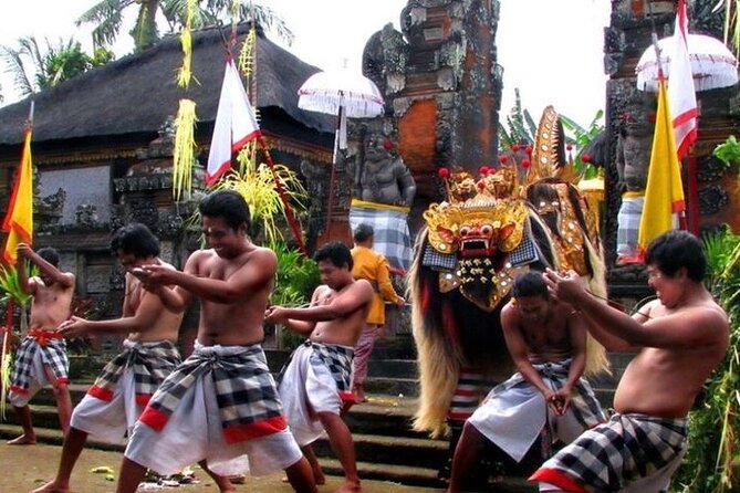 Bali Sightseeing - Batubulan Barong and Kris Dance, more than a show